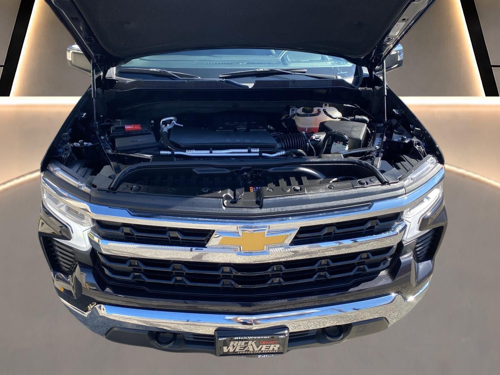 Used 2024 Chevrolet Silverado 1500 LT AWD/4WD image 32