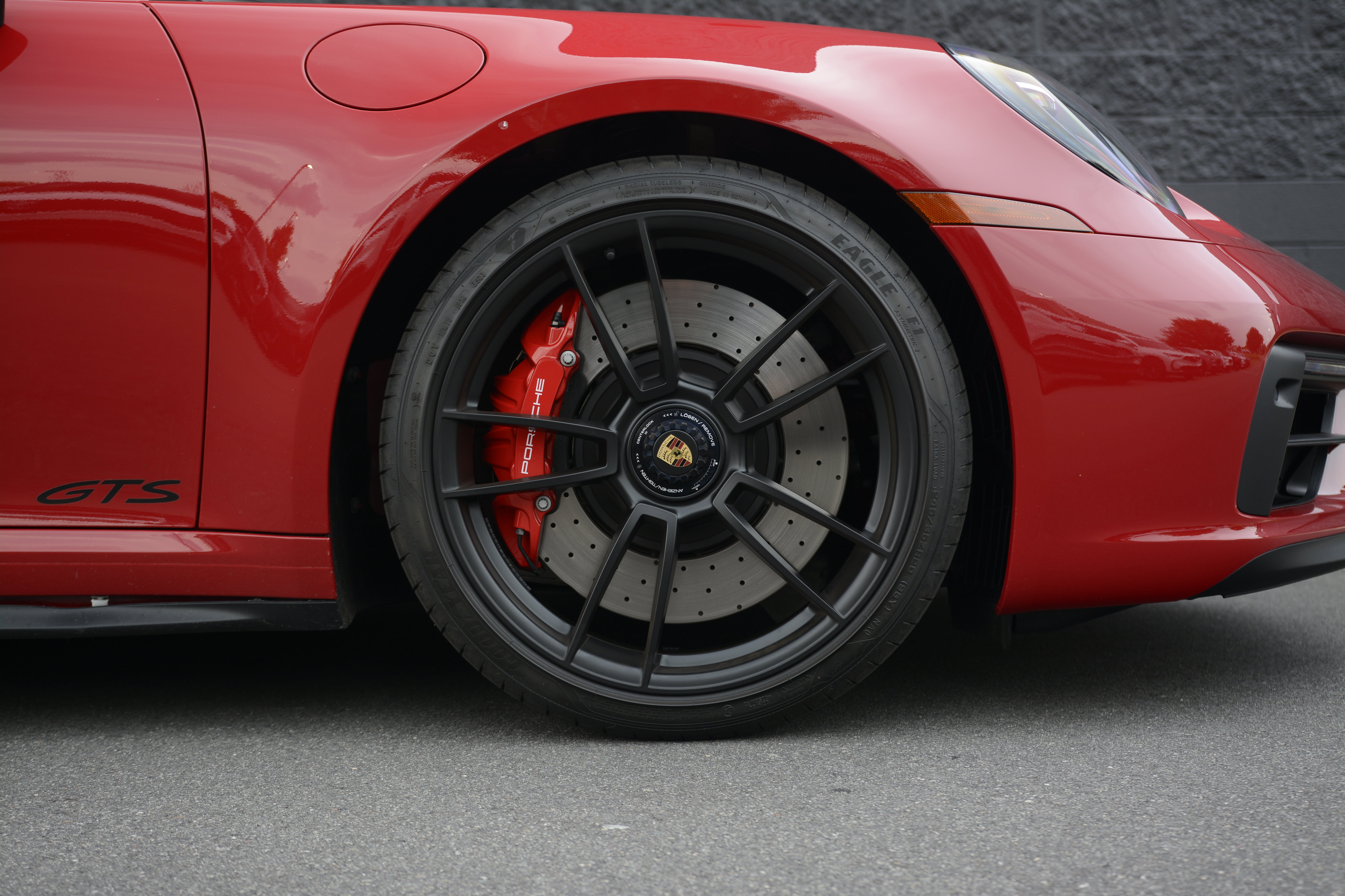 Certified 2024 Porsche 911 Targa 4 GTS AWD/4WD image 34