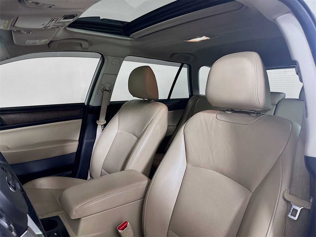 Used 2016 Subaru Outback 2.5i Limited image 8