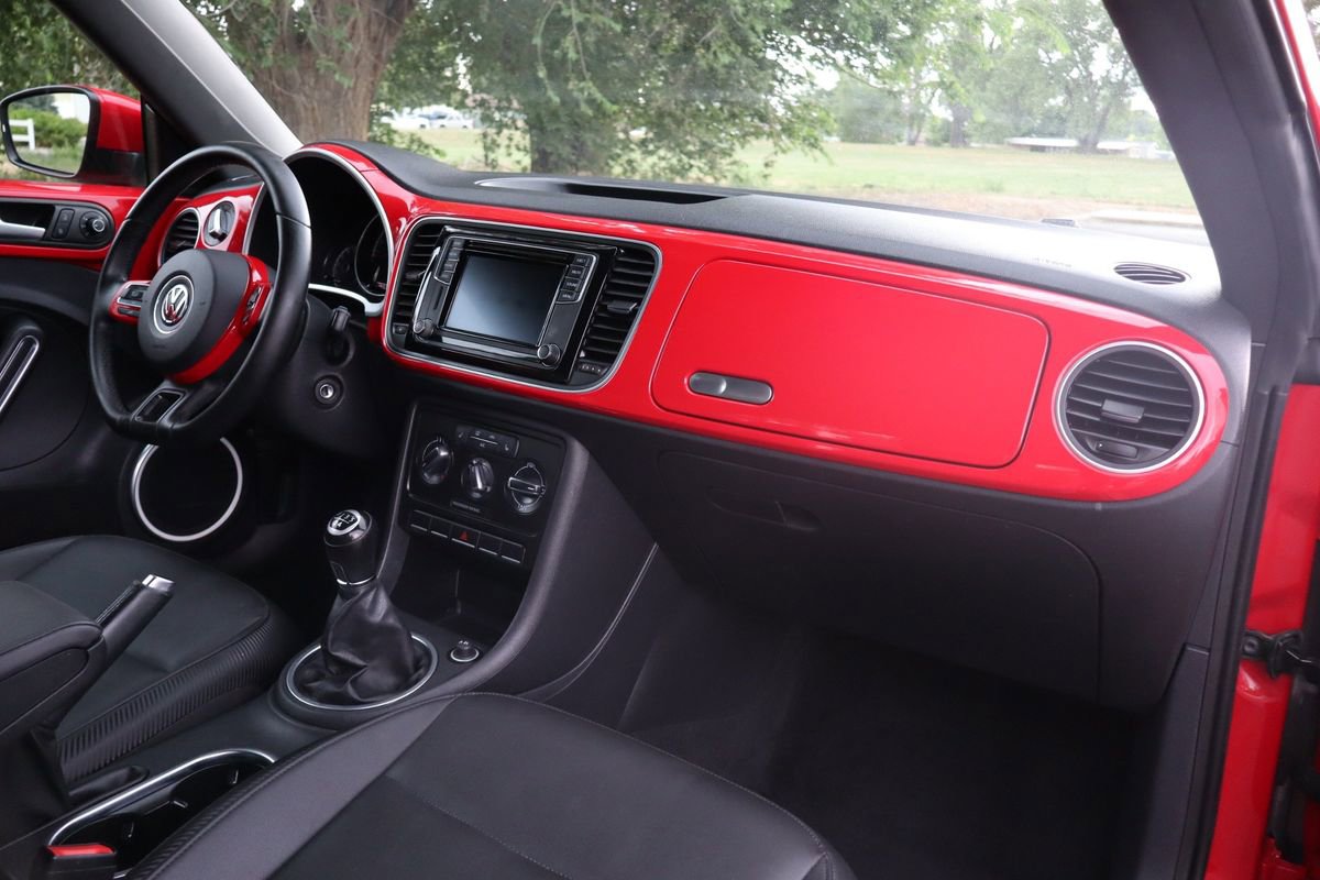 Used 2016 Volkswagen Beetle 1.8T SE image 17