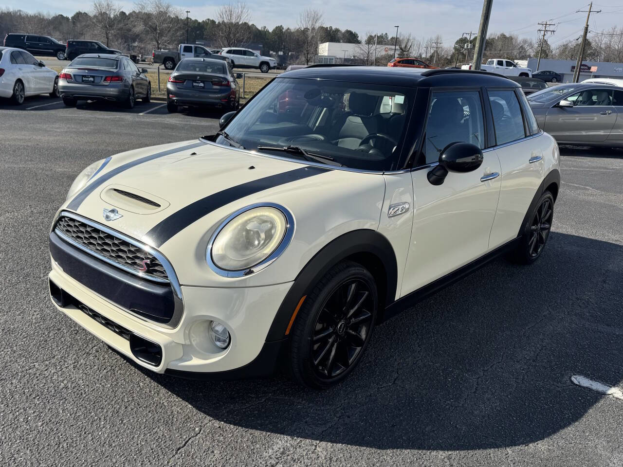 Used 2017 MINI Cooper S image 3