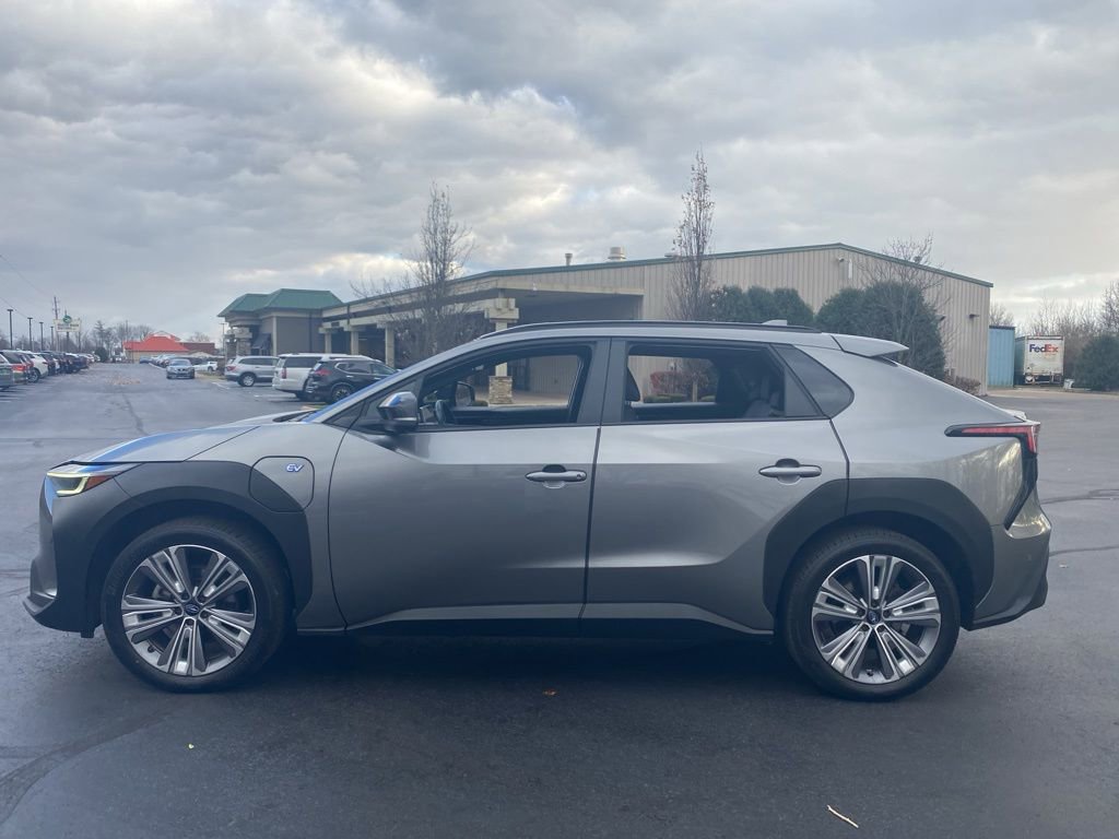 Used 2023 Subaru Solterra AWD image 4