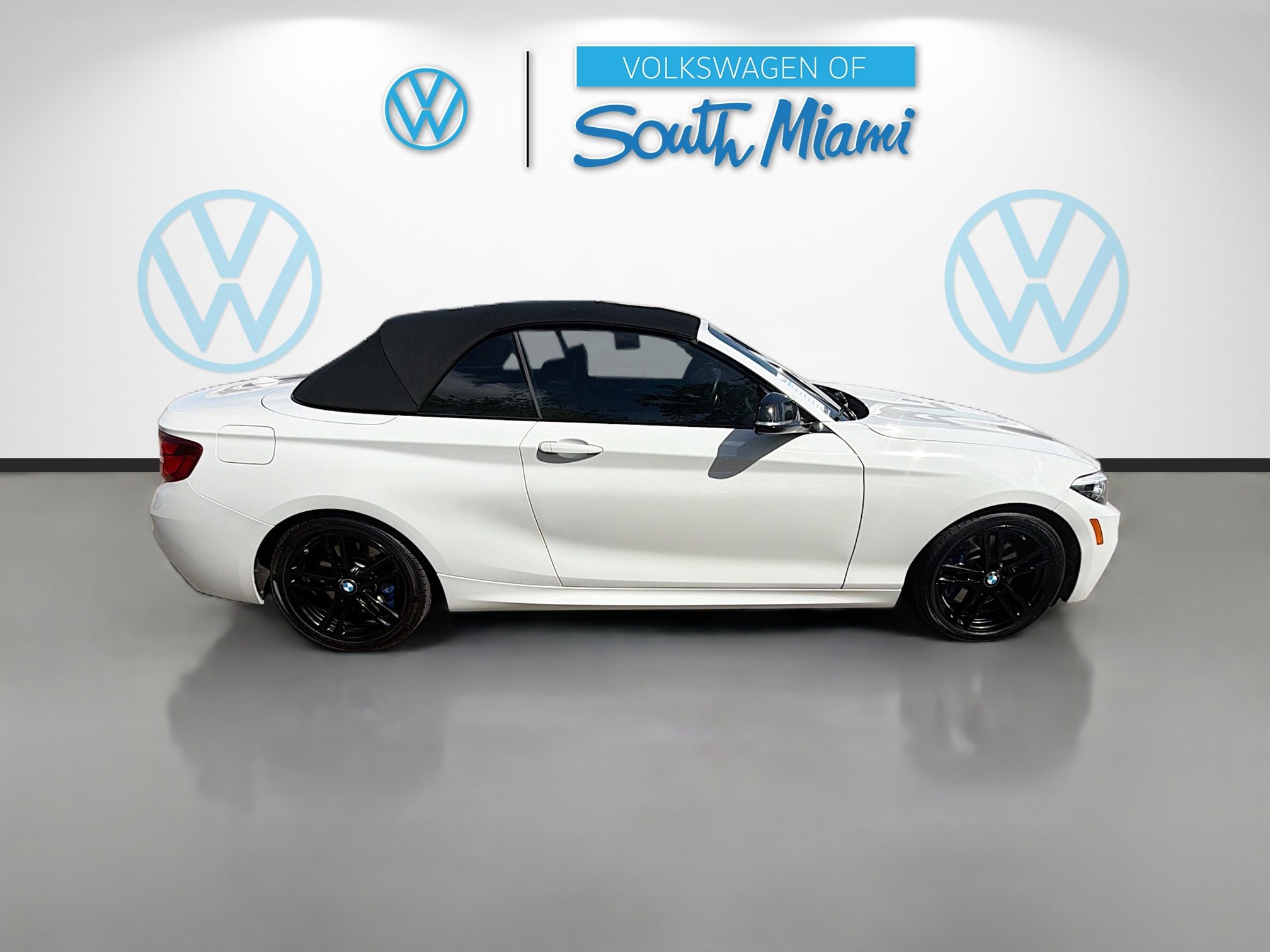 Used 2020 BMW M240i Convertible image 8