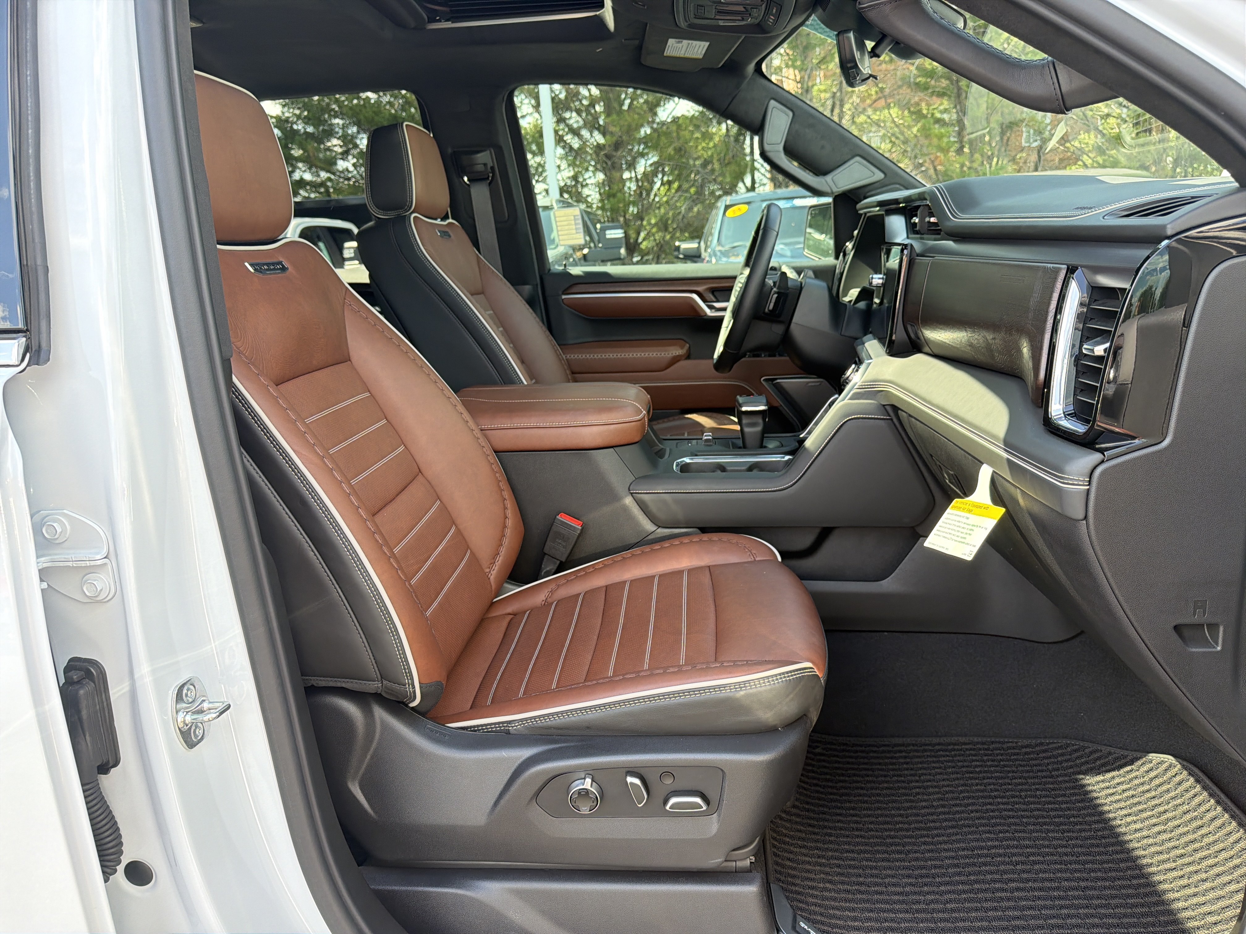 Used 2026 GMC Sierra 1500 Denali Ultimate AWD/4WD image 38