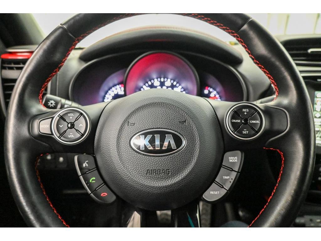Used 2019 Kia Soul + image 11