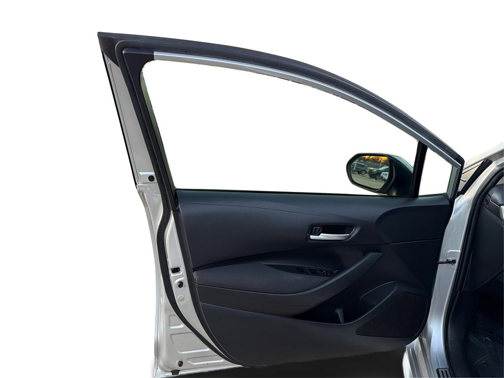 Used 2020 Toyota Corolla LE image 20