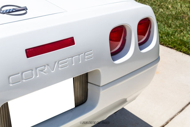 Used 1991 Chevrolet Corvette Convertible RWD image 43