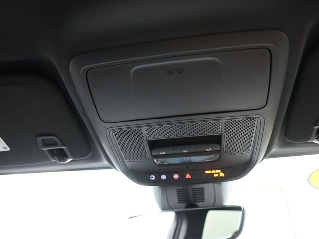 Used 2025 Chevrolet Equinox ACTIV w/ Safety and Technology Package image 12