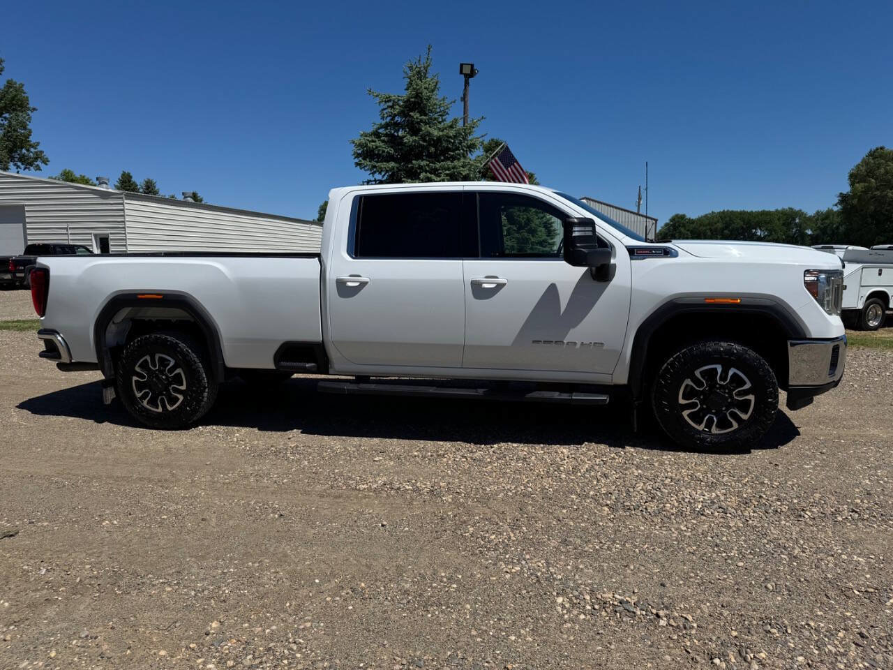 Used 2020 GMC Sierra 3500 SLE w/ Remote Start Package AWD/4WD image 12