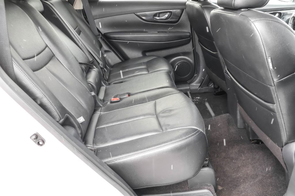 Used 2020 Nissan Rogue SL w/ Premium Package image 35