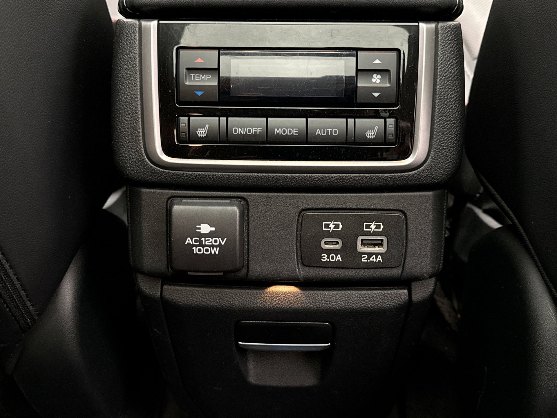 Used 2024 Subaru Ascent Touring image 22