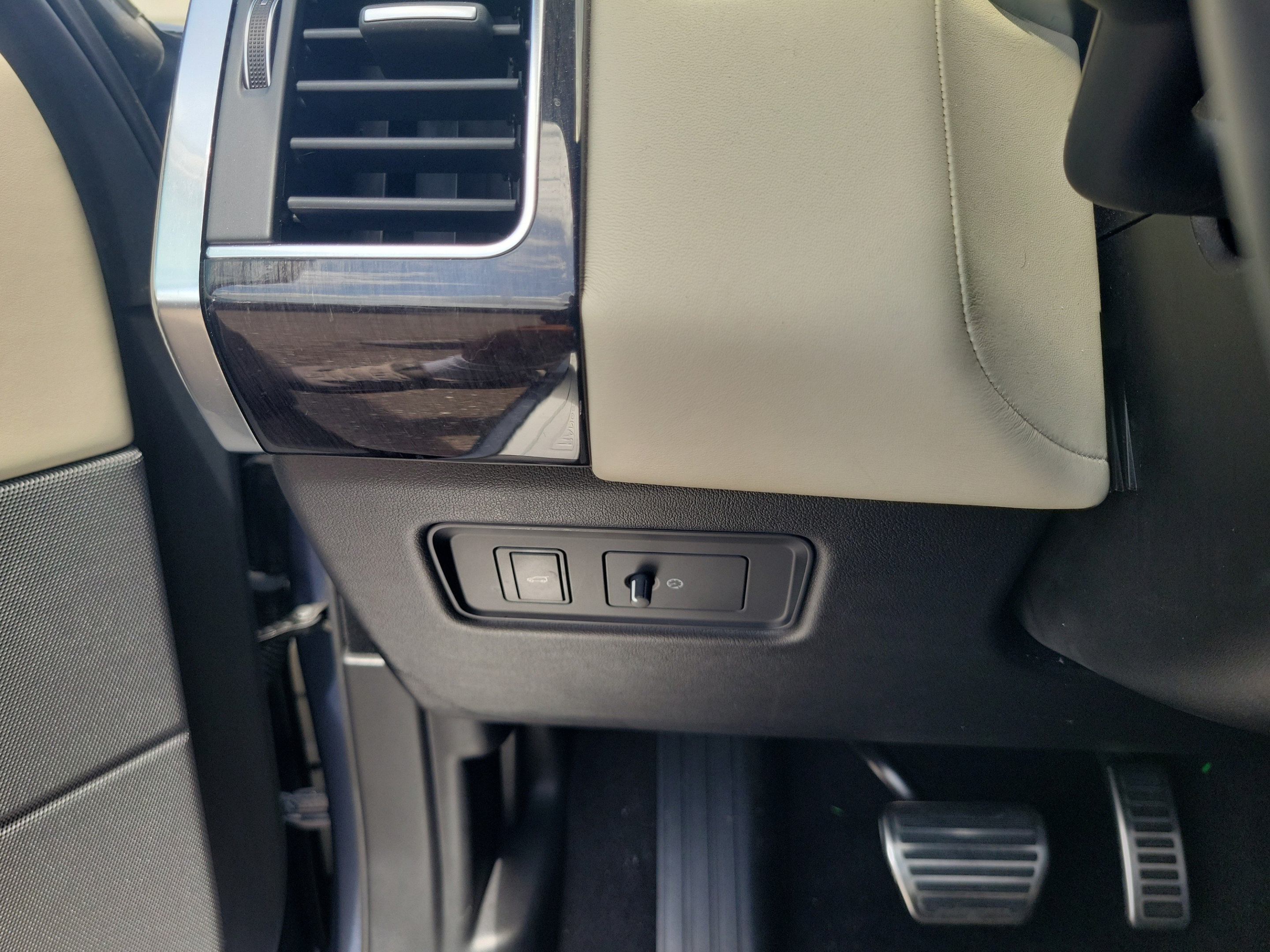 Used 2019 Land Rover Range Rover Sport HSE Dynamic AWD/4WD image 20