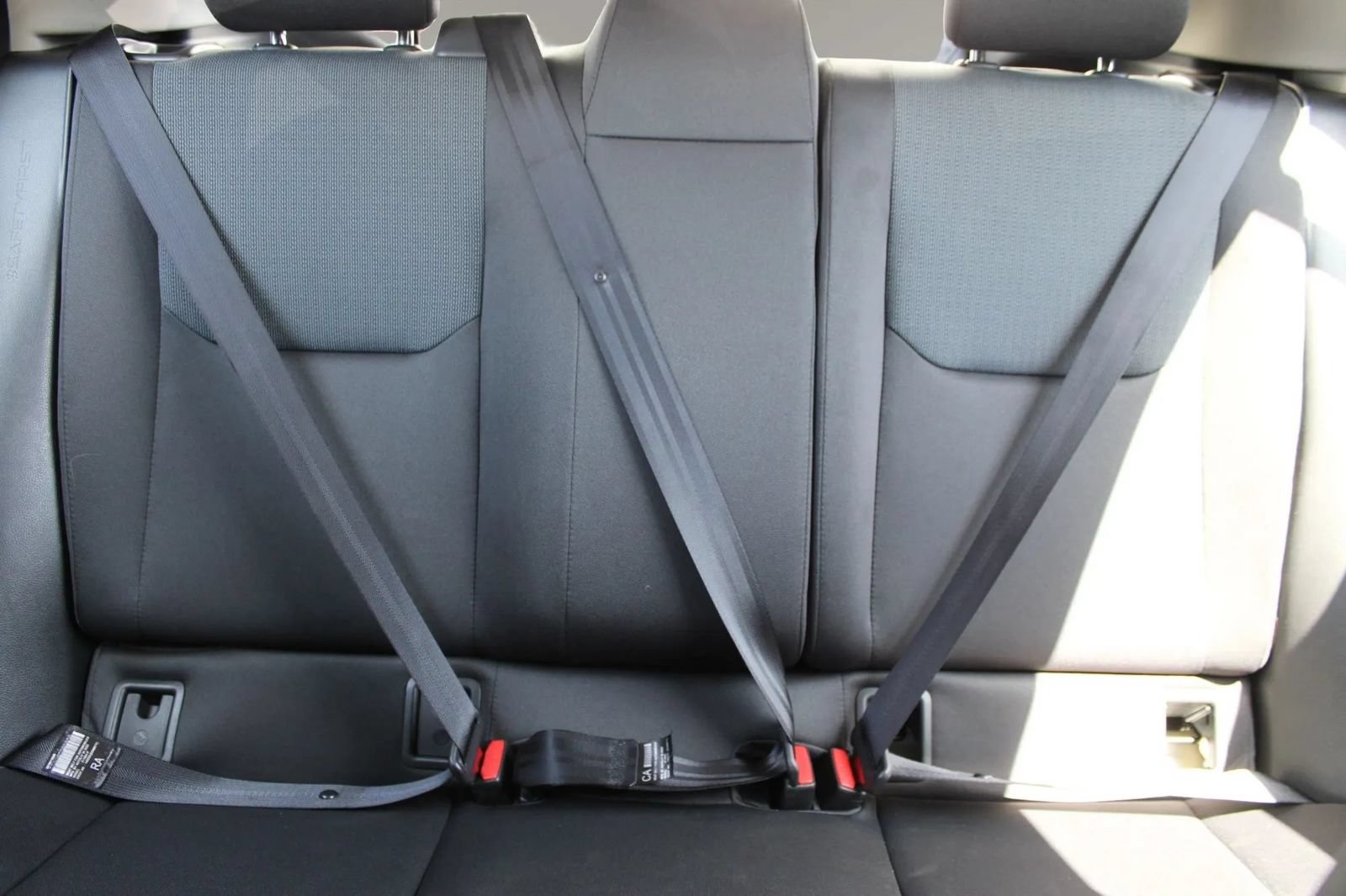 Used 2025 Toyota Prius LE FWD image 43