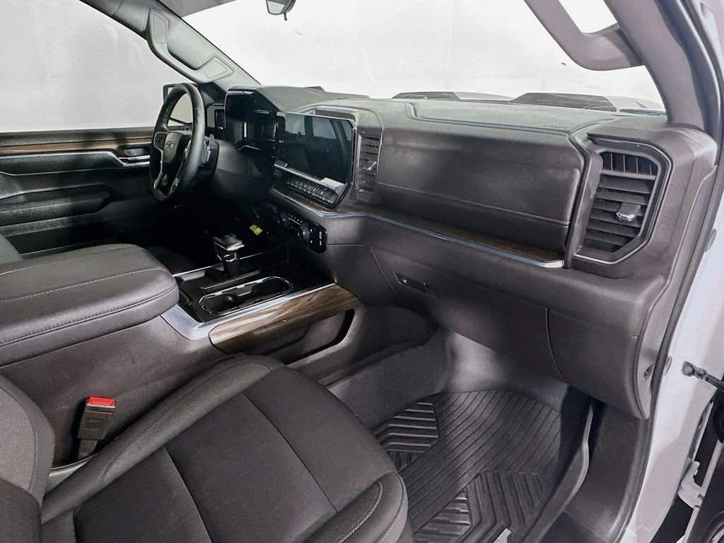 Used 2024 Chevrolet Silverado 1500 LT Trail Boss w/ Protection Package image 31