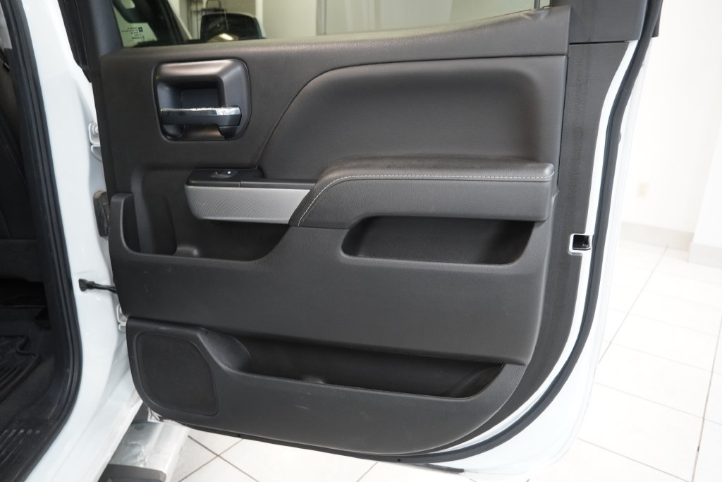 Used 2018 Chevrolet Silverado 1500 LT w/ All Star Edition AWD/4WD image 29