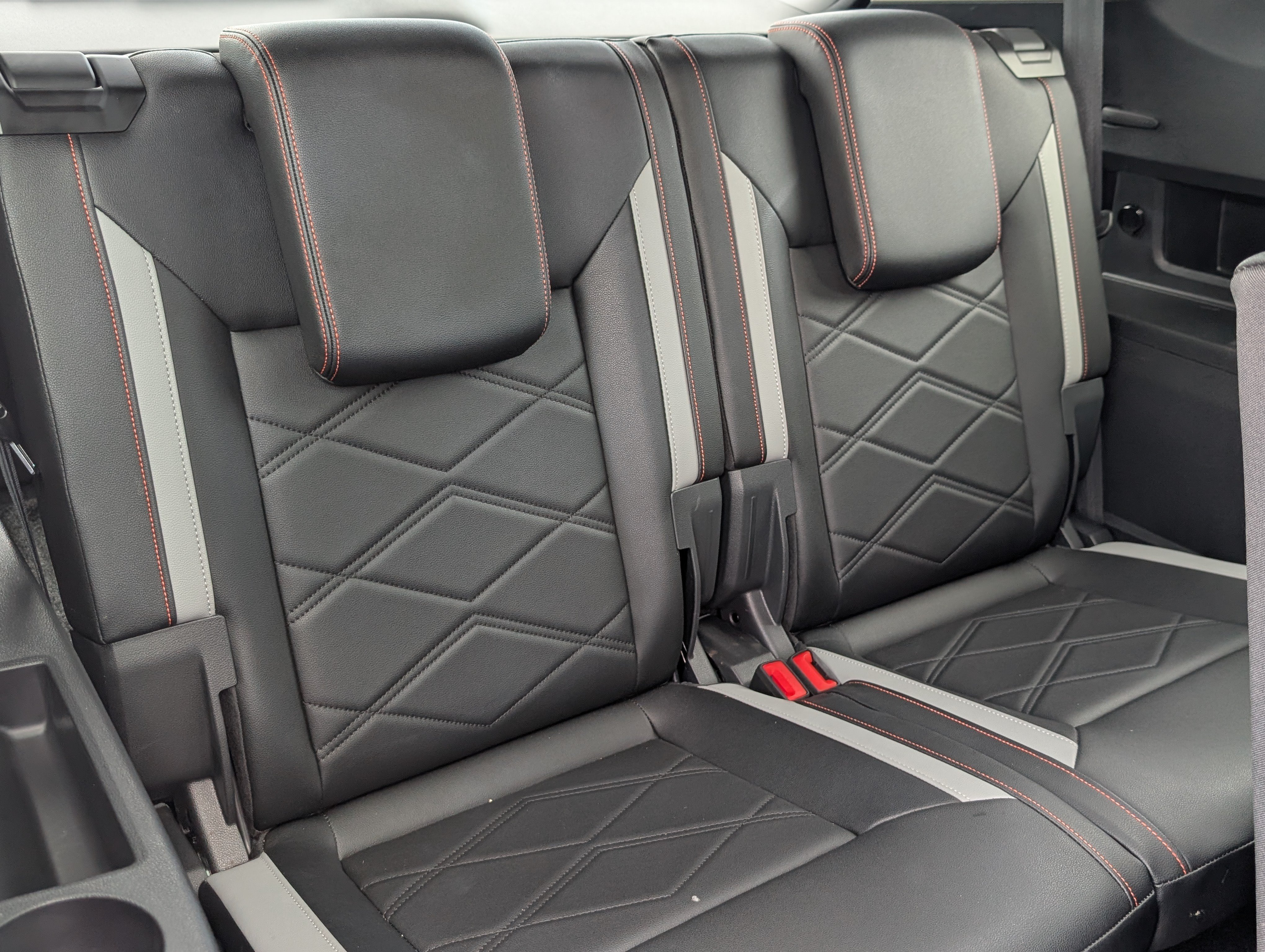 Used 2026 Volkswagen Atlas Peak Edition AWD/4WD image 14