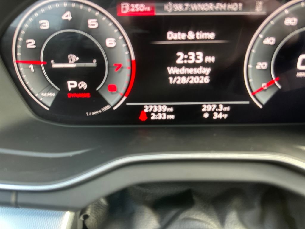 Used 2025 Audi Q5 2.0T Premium image 11