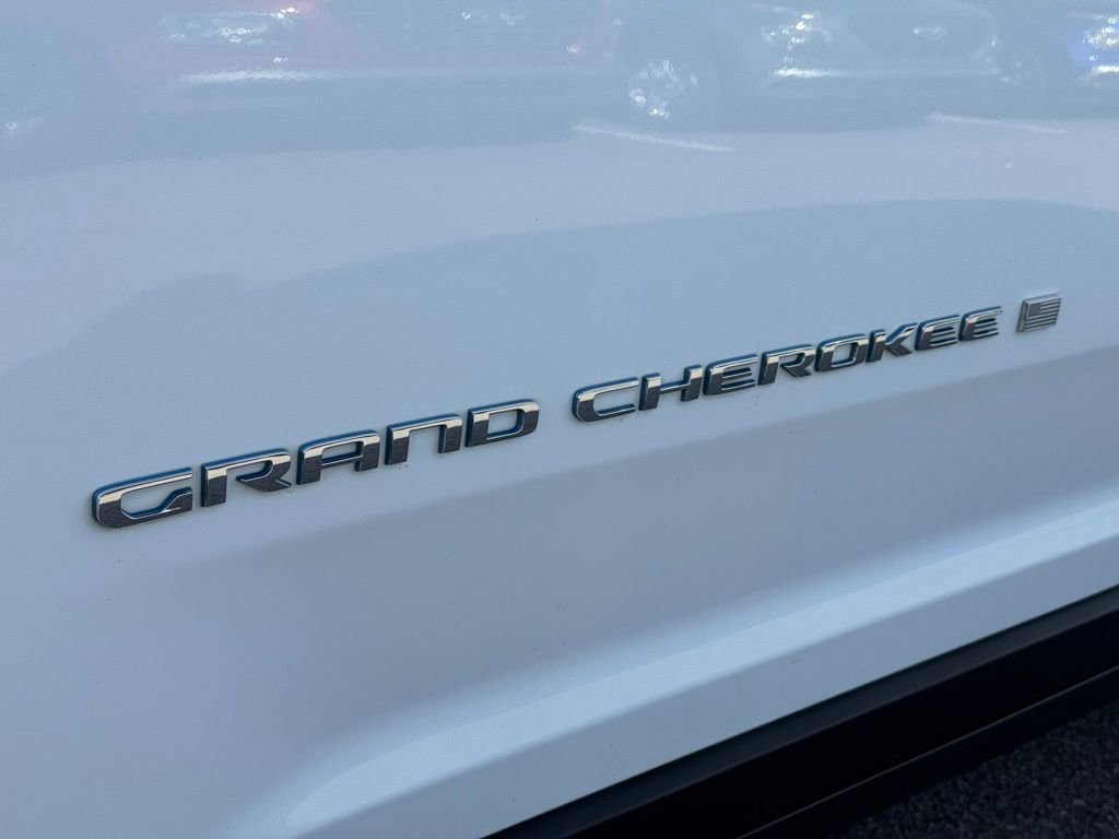 Used 2022 Jeep Grand Cherokee Limited 4xe image 14