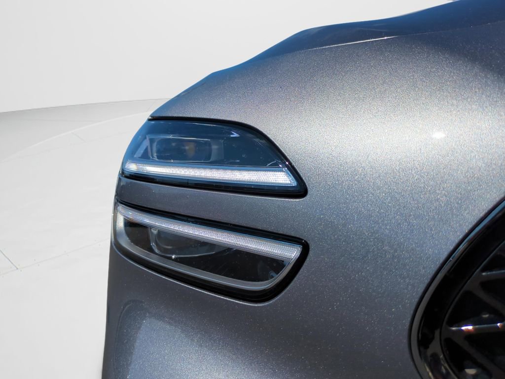 Used 2026 Genesis G70 2.5T image 12