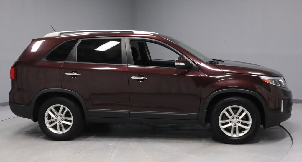 Used 2015 Kia Sorento LX FWD image 12