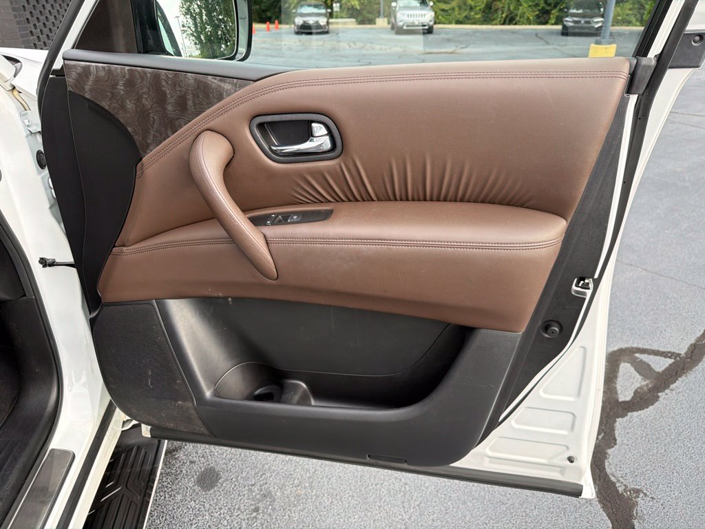 Used 2023 Nissan Armada Platinum w/ Captain's Chairs Package AWD/4WD image 33