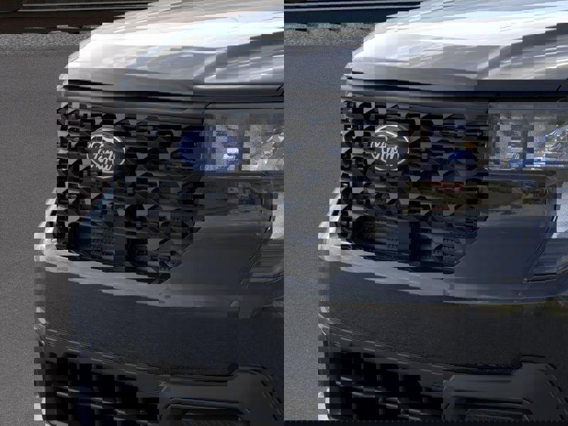 New 2025 Ford Maverick XLT image 18