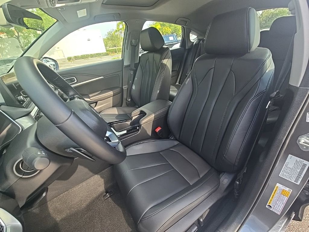 Used 2024 Acura Integra image 13