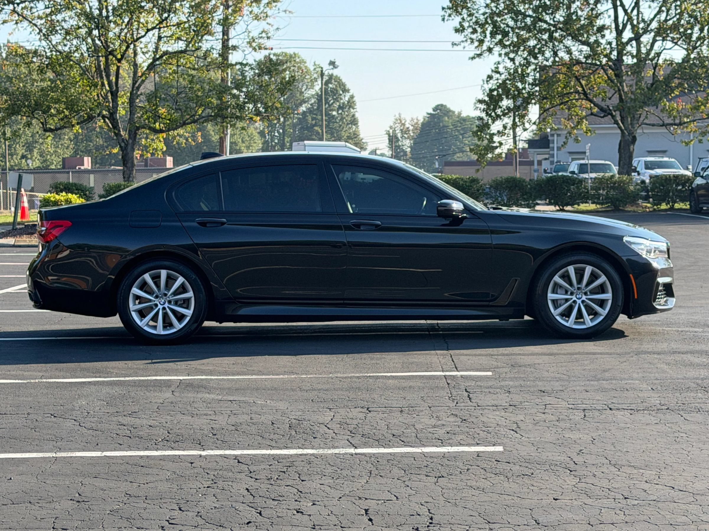 Used 2019 BMW 740i xDrive w/ M Sport Package AWD/4WD image 5