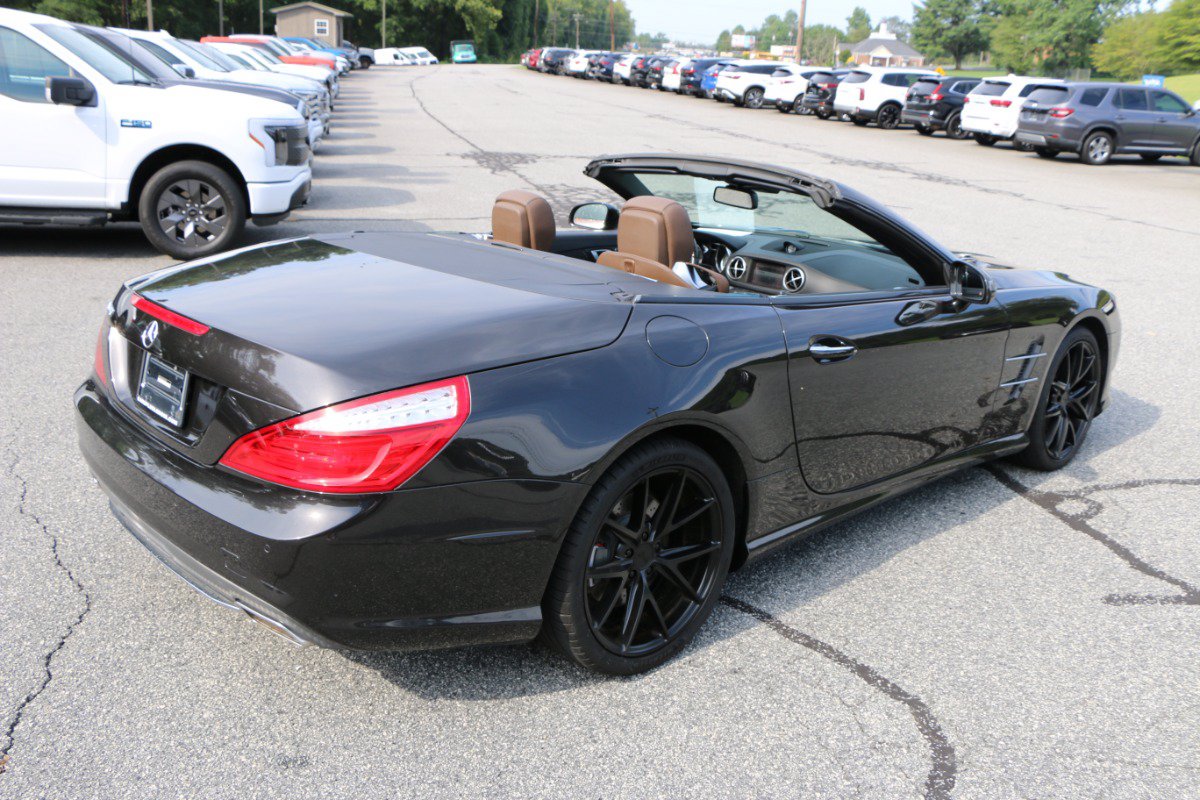 Used 2014 Mercedes-Benz SL 550 image 8