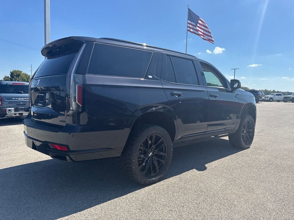 Used 2024 Cadillac Escalade Sport Platinum w/ LPO, ONYX Package image 7