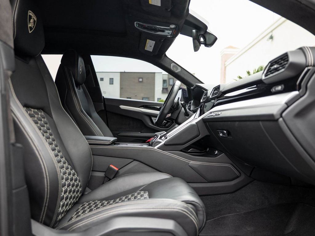 Used 2024 Lamborghini Urus S image 29
