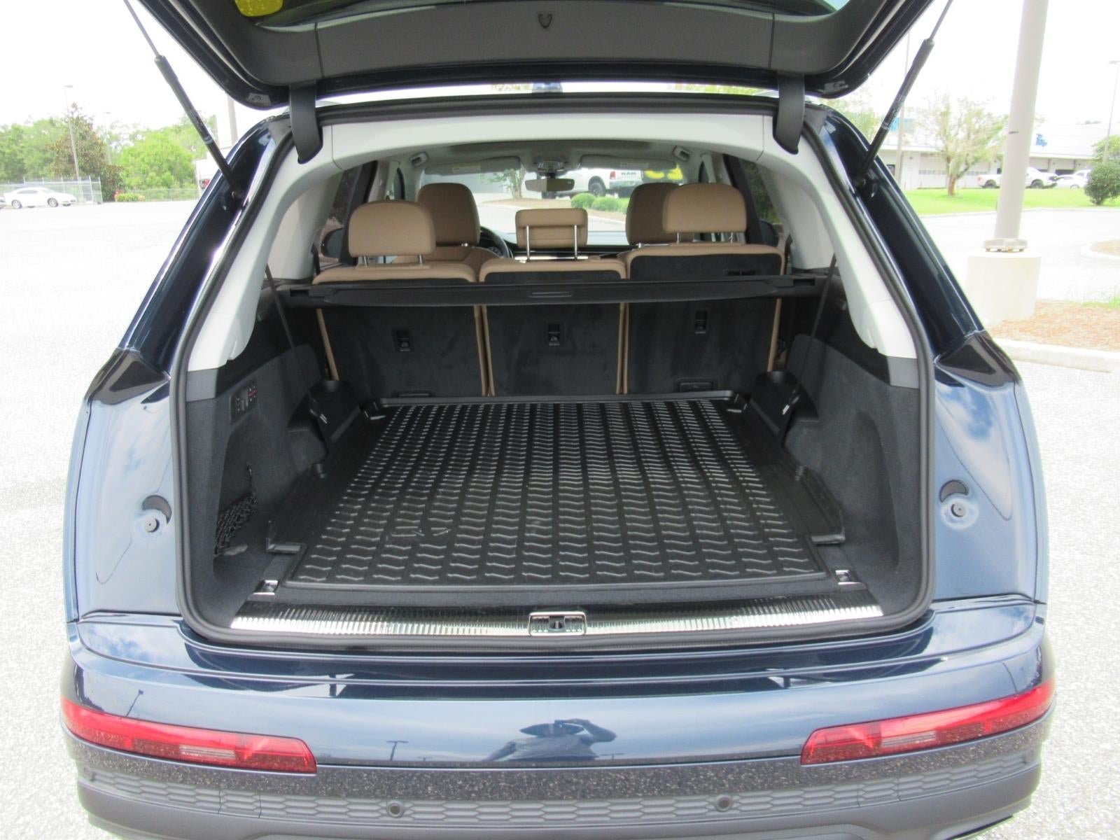 Used 2025 Audi Q7 3.0T Premium Plus AWD/4WD image 36