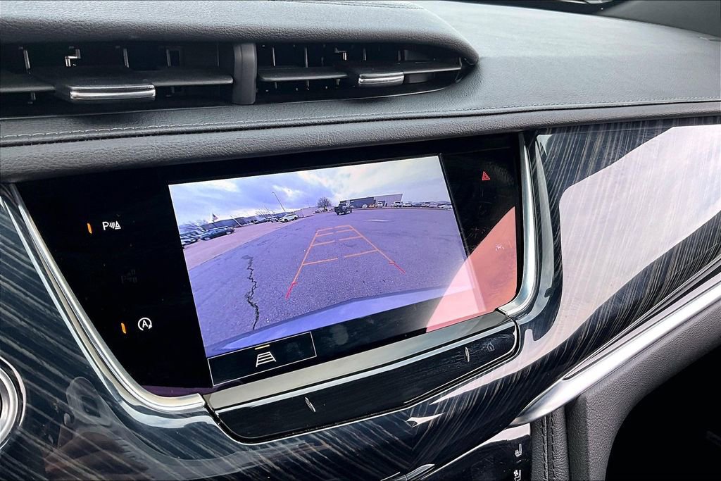 Certified 2025 Cadillac XT6 Premium Luxury AWD/4WD image 23