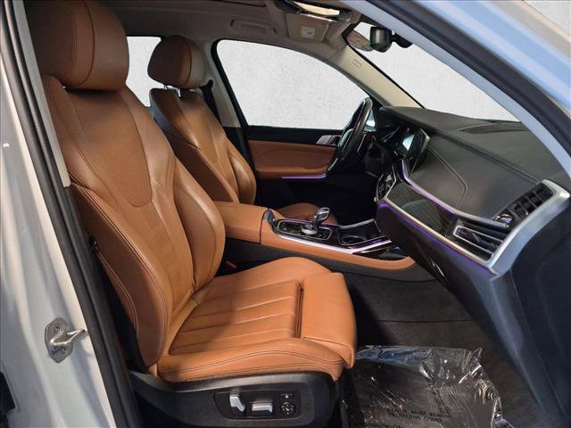 Used 2020 BMW X7 xDrive40i w/ Executive Package AWD/4WD image 23