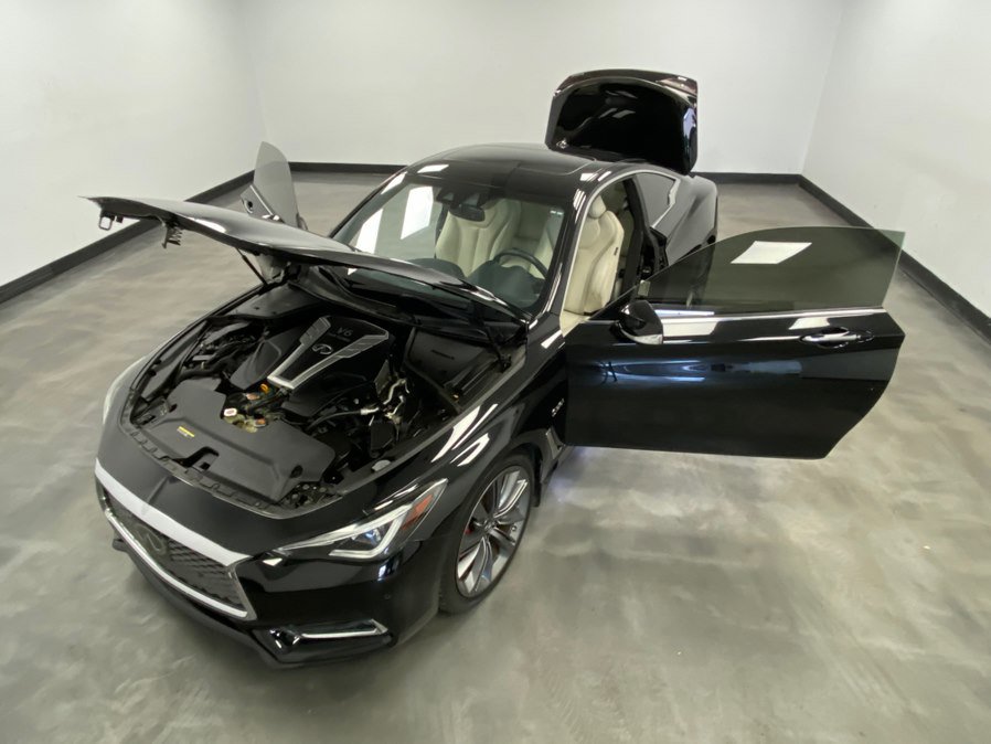 Used 2018 INFINITI Q60 Red Sport 400 w/ Pro Active Package image 43