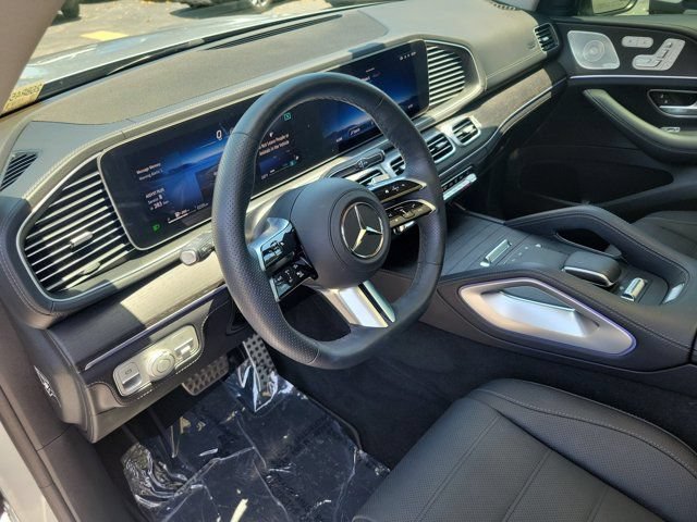 Used 2025 Mercedes-Benz GLS 450 4MATIC image 19