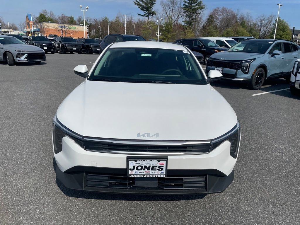 New 2026 Kia K4 LXS image 3