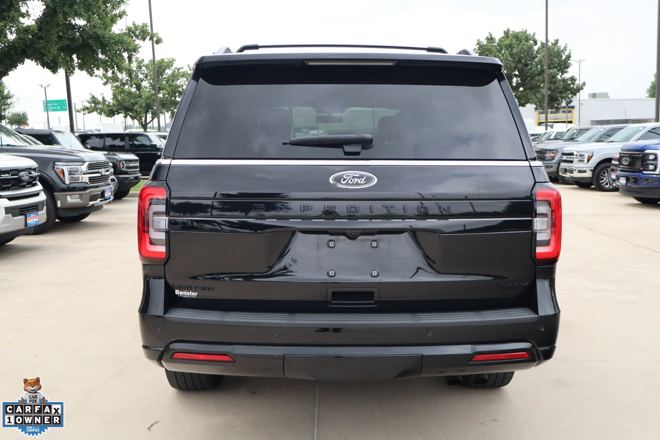 Used 2023 Ford Expedition Max Limited AWD/4WD image 4