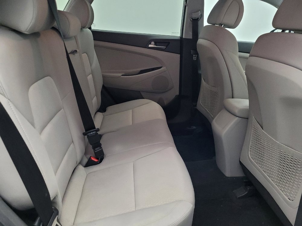 Used 2018 Hyundai Tucson SE image 19