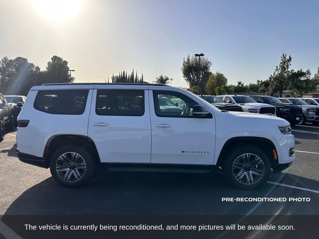 Used 2024 Jeep Wagoneer Series II image 7