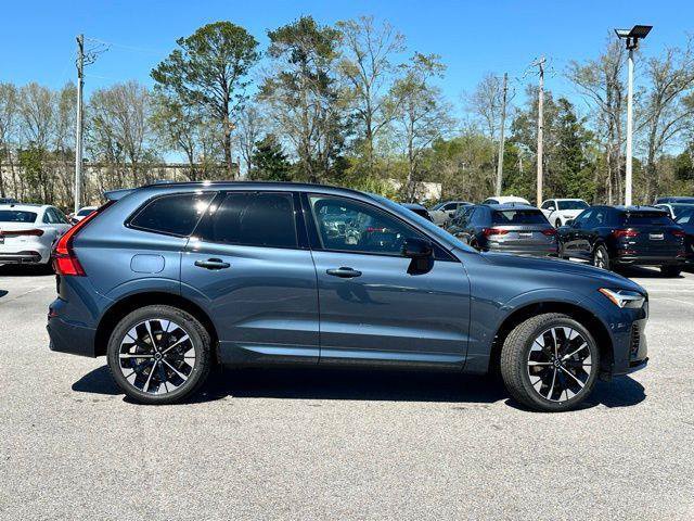 New 2026 Volvo XC60 T8 Plus w/ Protection Package Premier AWD/4WD image 5