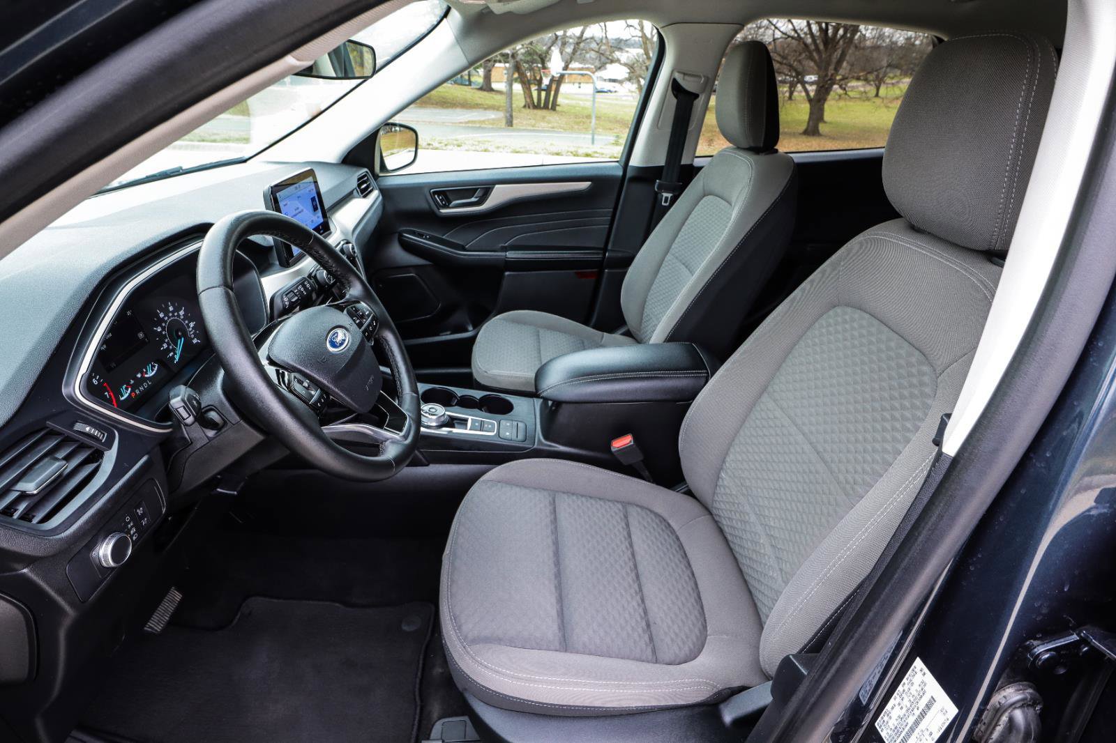 Used 2022 Ford Escape SE w/ Cold Weather Package AWD/4WD image 37