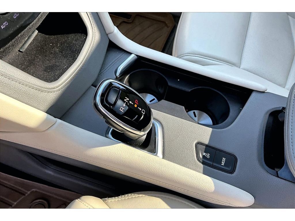 Used 2018 Cadillac XT5 Premium Luxury FWD image 16