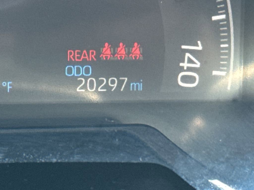 Used 2025 Toyota RAV4 LE AWD/4WD image 17