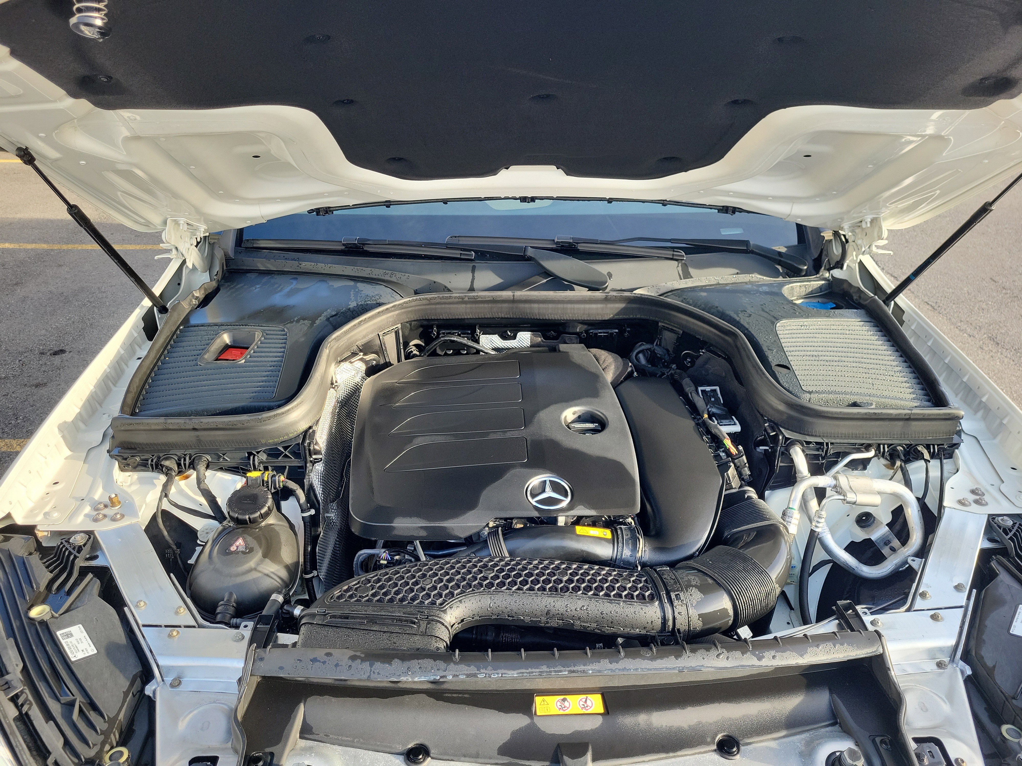 Used 2022 Mercedes-Benz GLC 300 4MATIC image 23