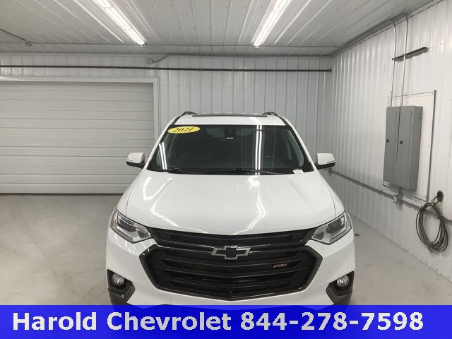 Used 2021 Chevrolet Traverse RS image 2