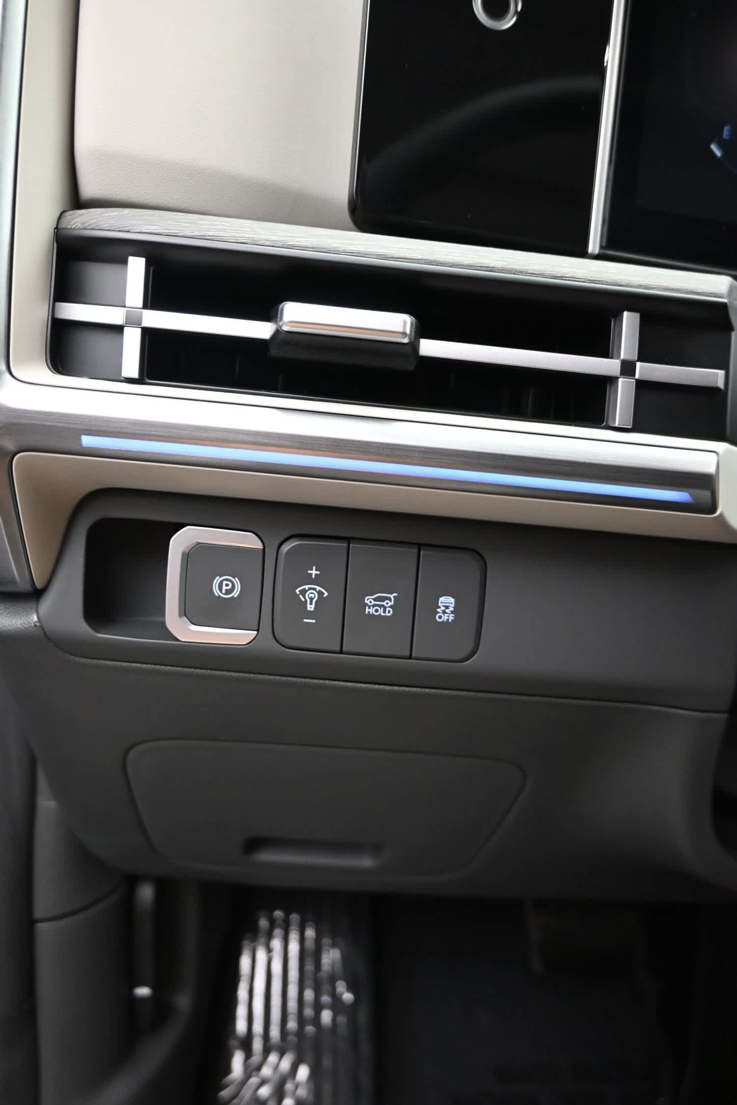 Used 2025 Hyundai Santa Fe Calligraphy AWD/4WD image 25