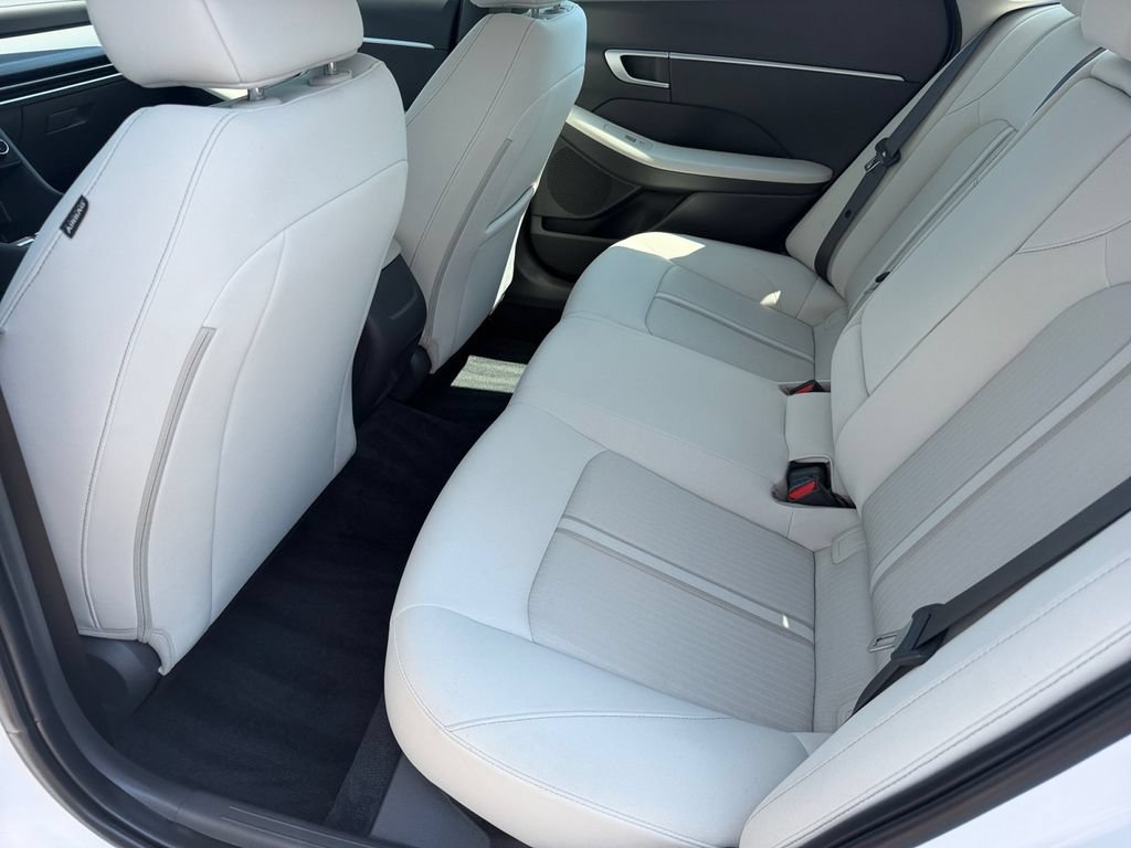 Certified 2025 Hyundai Sonata SEL FWD image 13