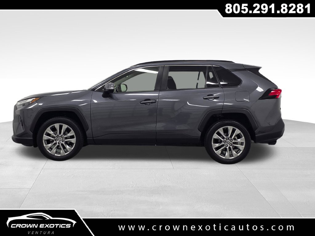 Used 2023 Toyota RAV4 XLE Premium FWD image 4
