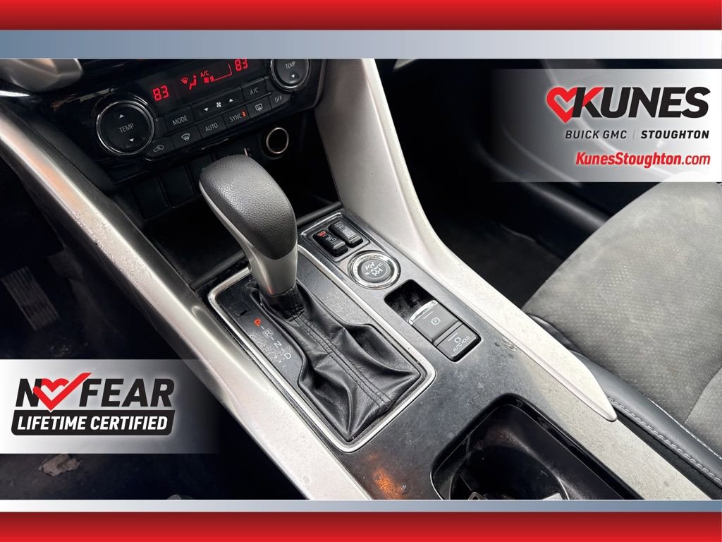 Used 2024 Mitsubishi Eclipse Cross SE image 32